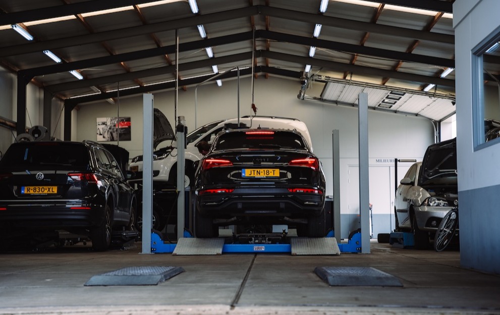 Common Image dinesten_images_1785152417.jpg ONDERHOUD OF REPARATIE | Henk Geleijnse auto's