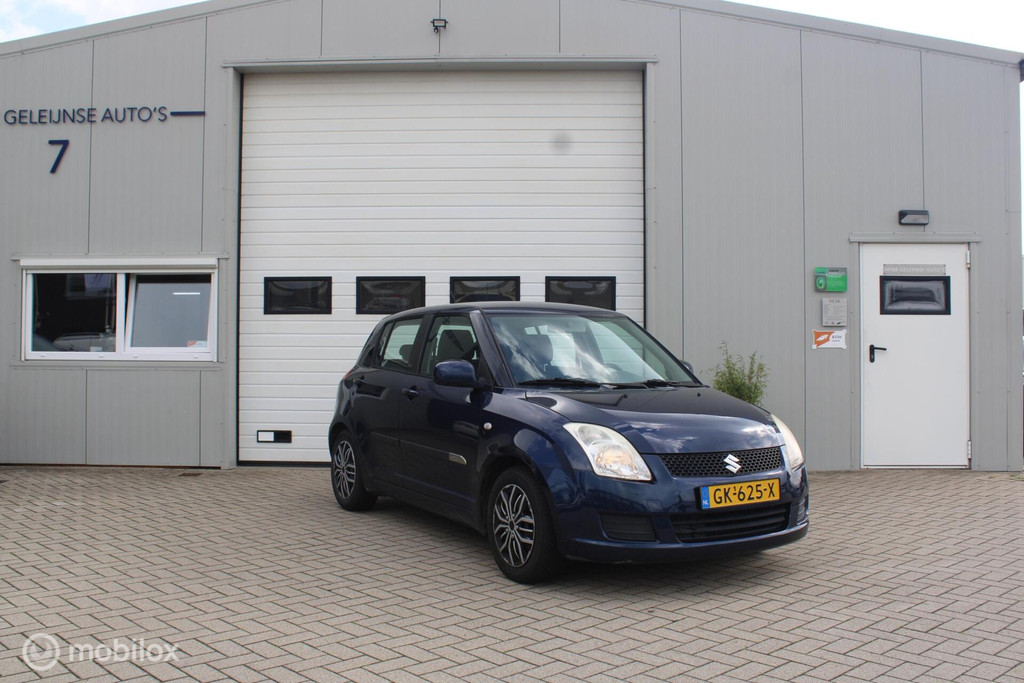 Suzuki Swift 1.3 Base APK/versnellingsbak geluid/Airco 56670512-0.jpg | Henk Geleijnse auto's